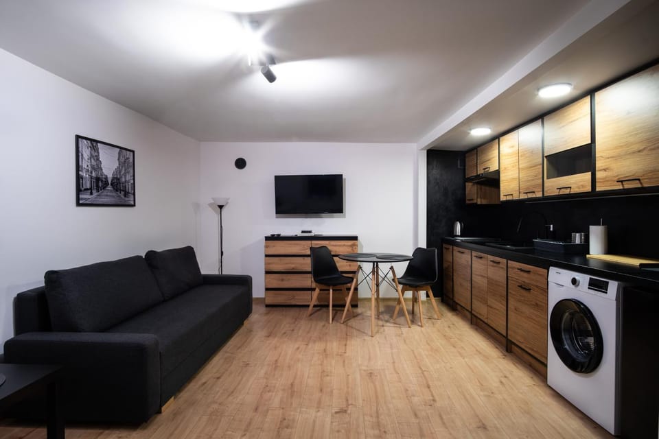 TV and multimedia, Kitchen or kitchenette, Living room, Dining area