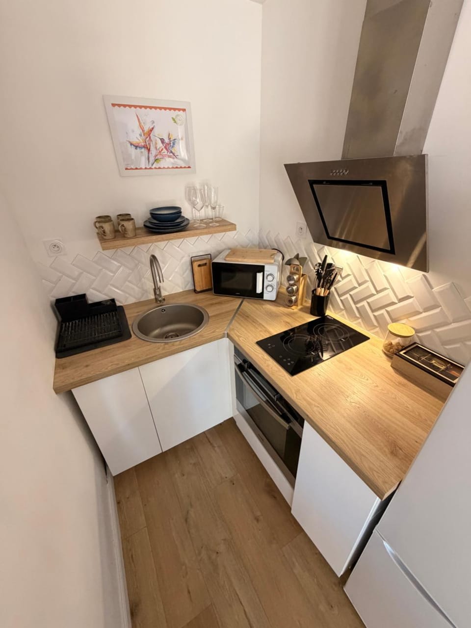 Kitchen or kitchenette