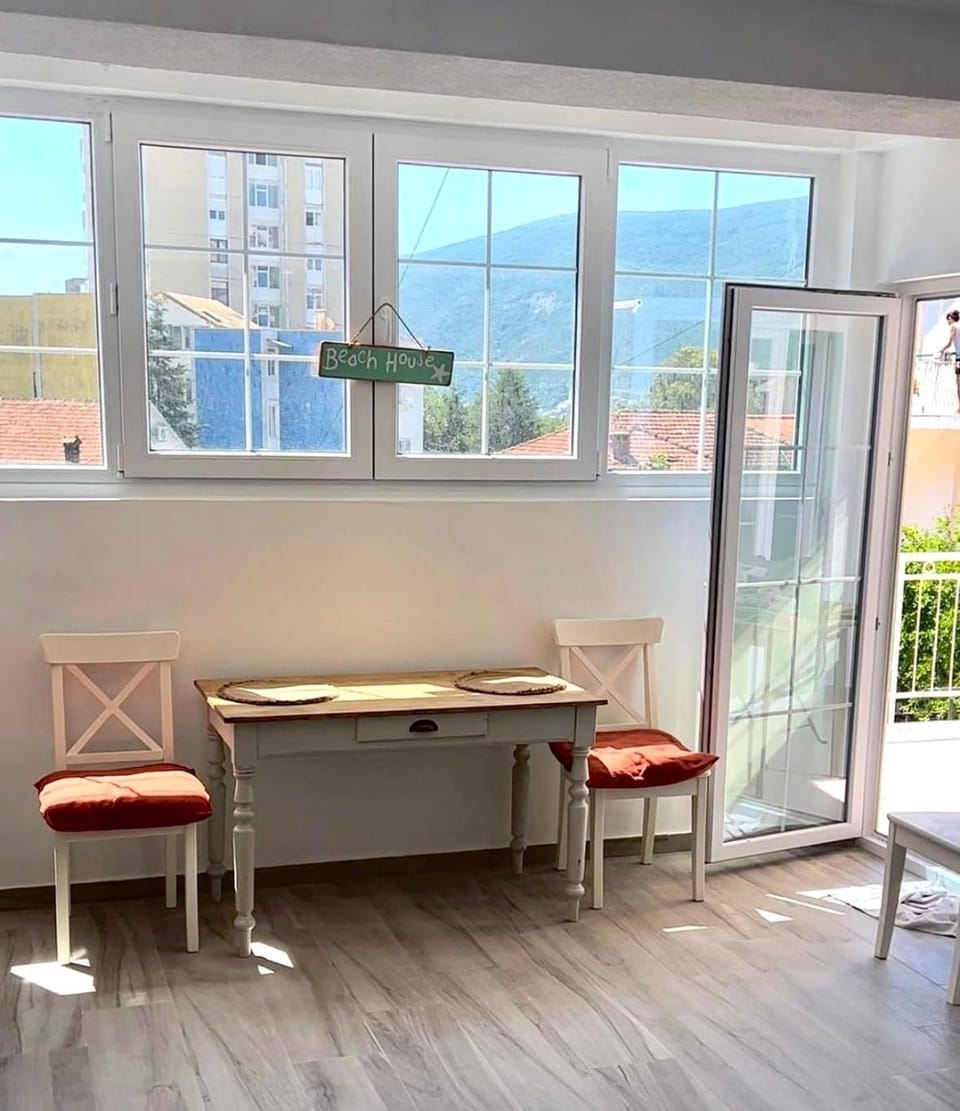 View (from property/room), Dining area