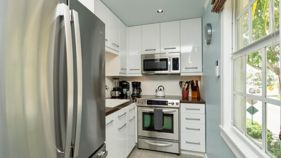 Serenity on Southard by Last Key Realty Apartment in Key West