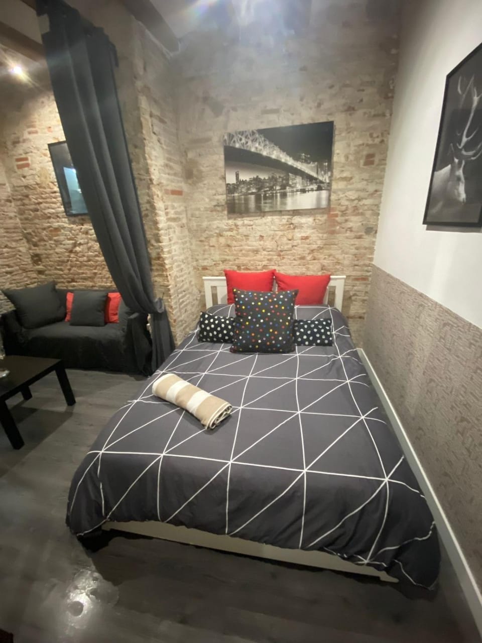 Room not shared center liceu ramblas plaza Cataluña Apartment in Barcelona