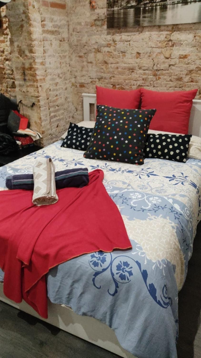 Room not shared center liceu ramblas plaza Cataluña Apartment in Barcelona