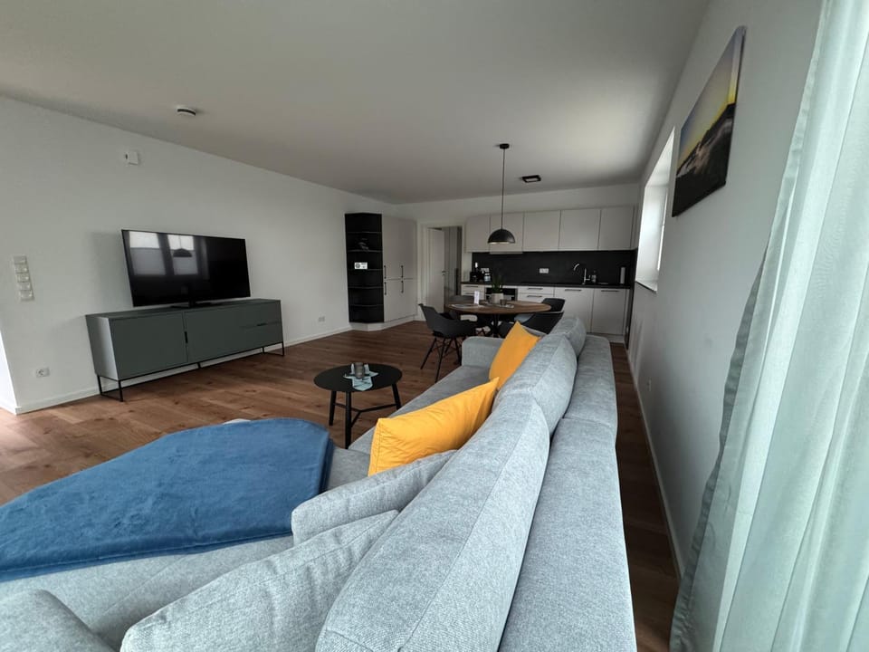 Kitchen or kitchenette, Living room, Dining area