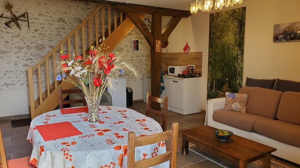 Chambre coquelicot Bed and Breakfast in Centre-Val de Loire
