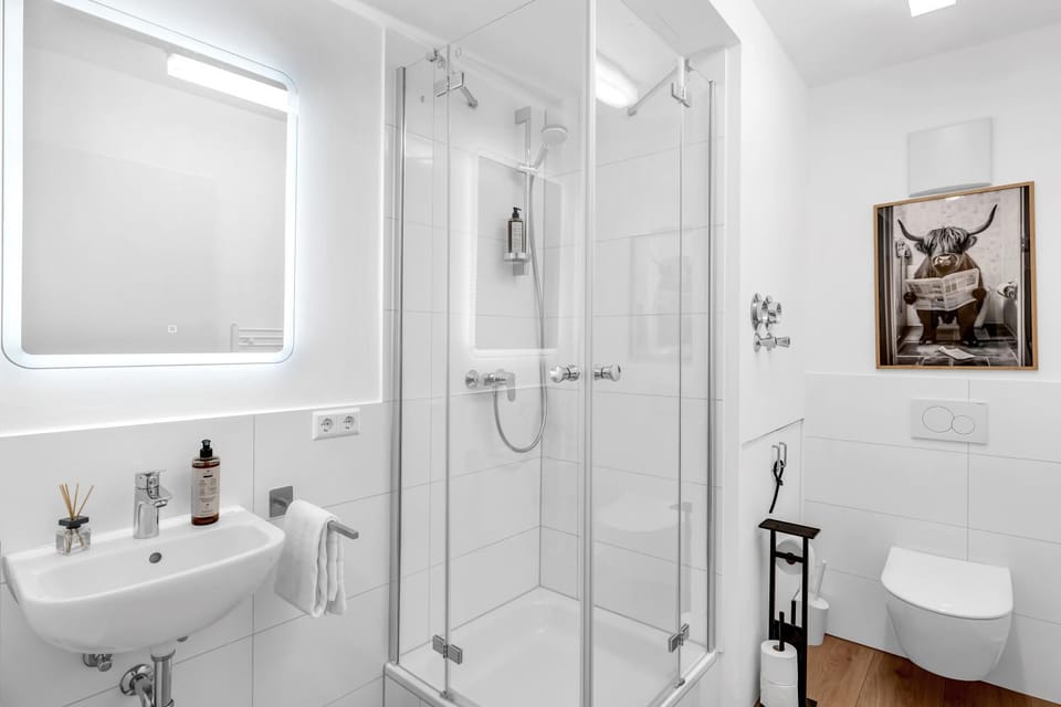 Shower, Toilet, Bathroom