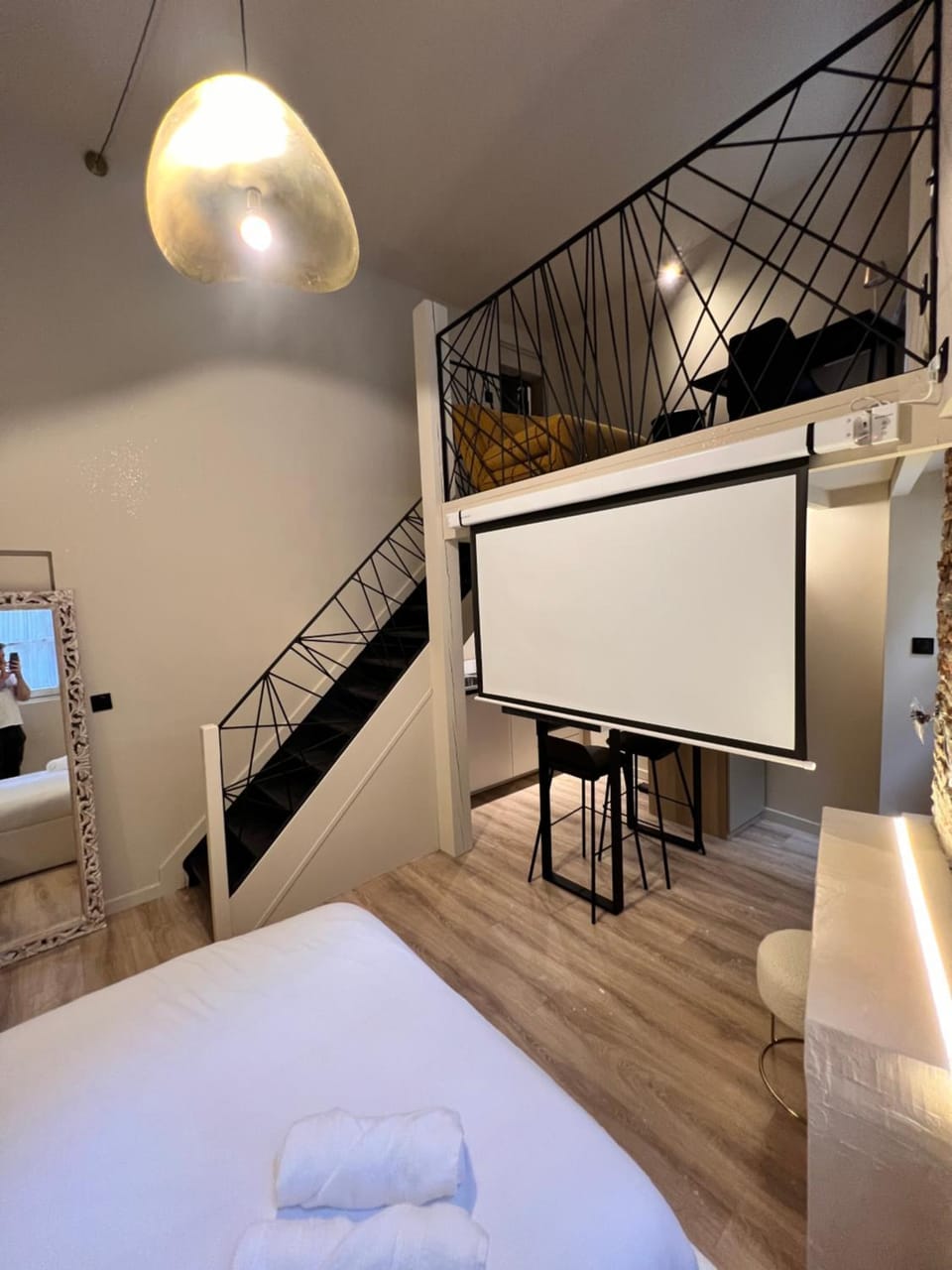 TV and multimedia, Photo of the whole room
