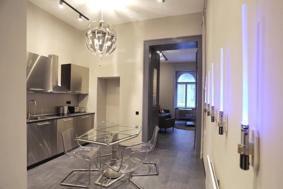 Kitchen or kitchenette, Seating area, Dining area
