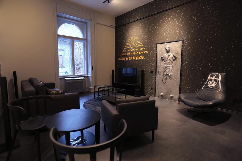 Communal lounge/ TV room, Living room, Seating area
