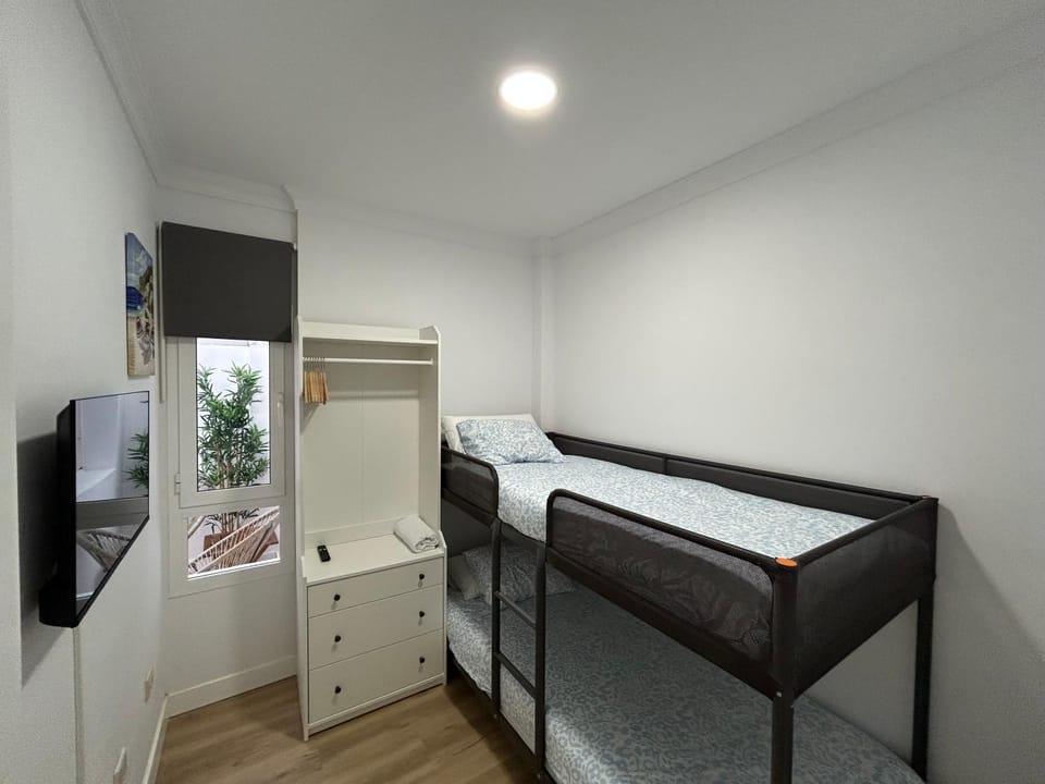 TV and multimedia, Photo of the whole room, Bedroom, bunk bed