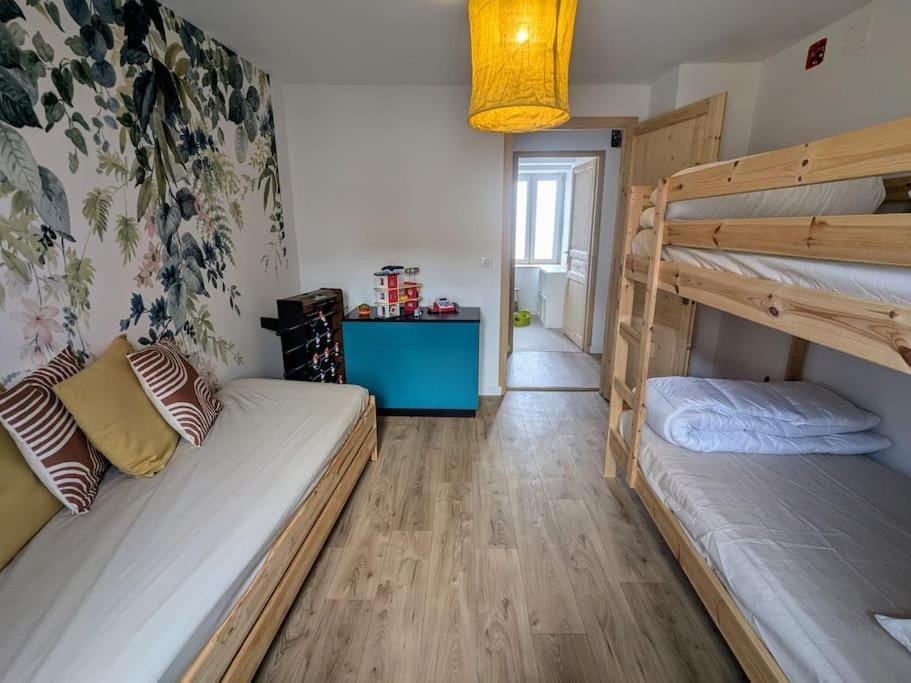 Le grenier du Rempart, appartement au coeur du village Apartment in Vosges