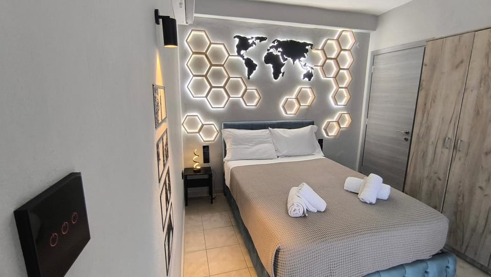 Bed, Photo of the whole room, Bedroom, towels, wardrobe