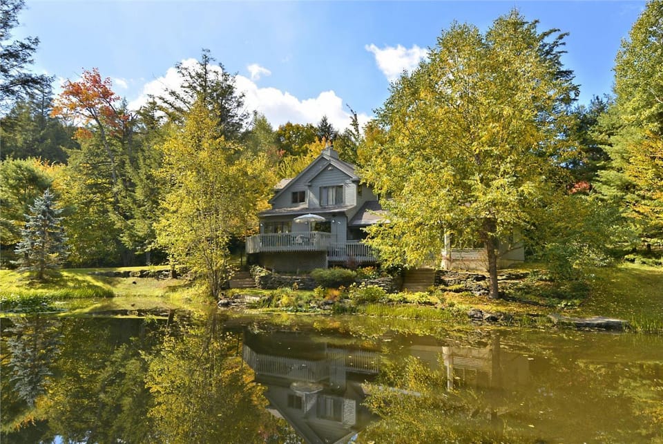Spruce Pond Haven House in Stowe