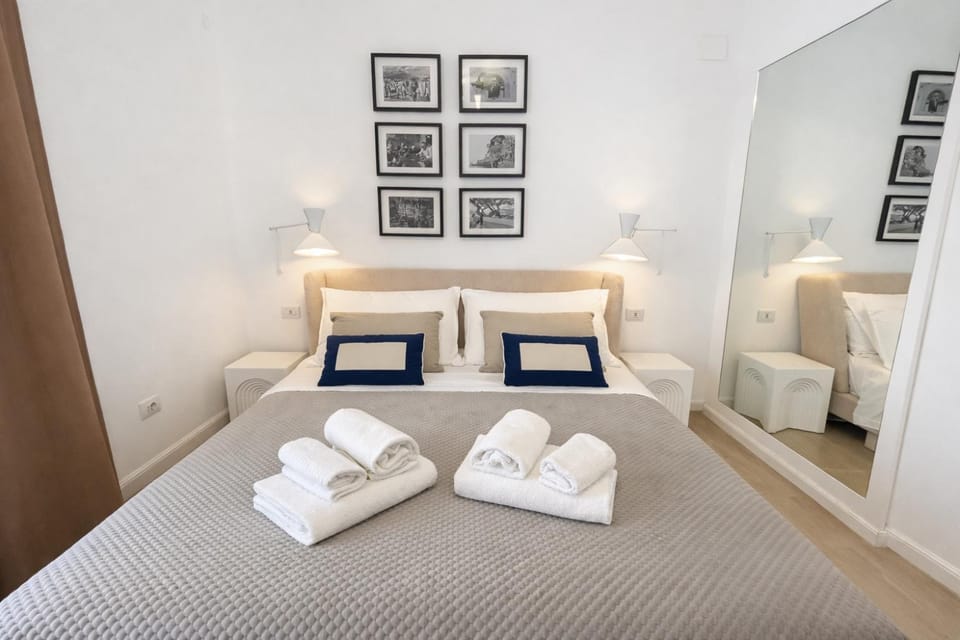 ROOF and SKY ROOM LUXURY in SORRENTO CENTER Bed and Breakfast in Priora