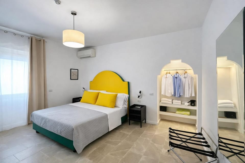 ROOF and SKY ROOM LUXURY in SORRENTO CENTER Bed and Breakfast in Priora