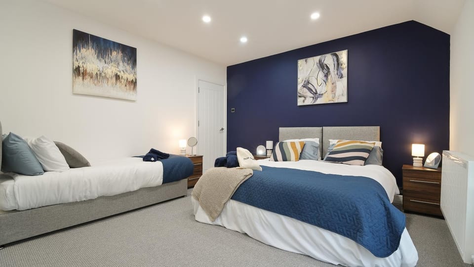 Modern Luxury Home - Pool Table - Sleeps 5 House in Bassetlaw District