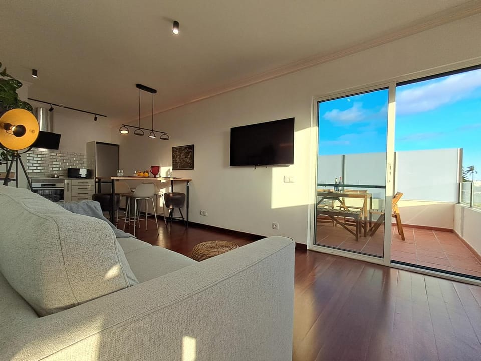Communal lounge/ TV room, TV and multimedia, Living room