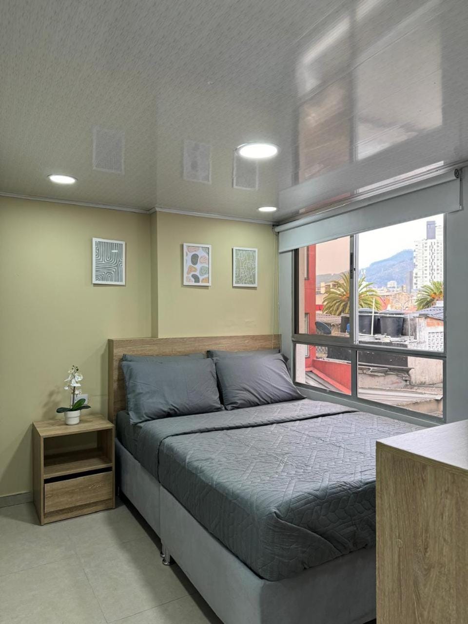 Bed, Photo of the whole room, Bedroom