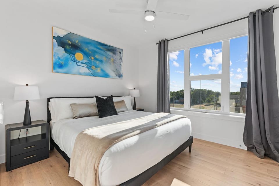 Superb NEW 2BR amazing amenities Apartment in Salt Lake City