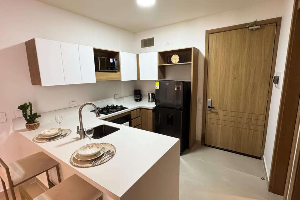 Kitchen or kitchenette, Dining area, oven, pet friendly