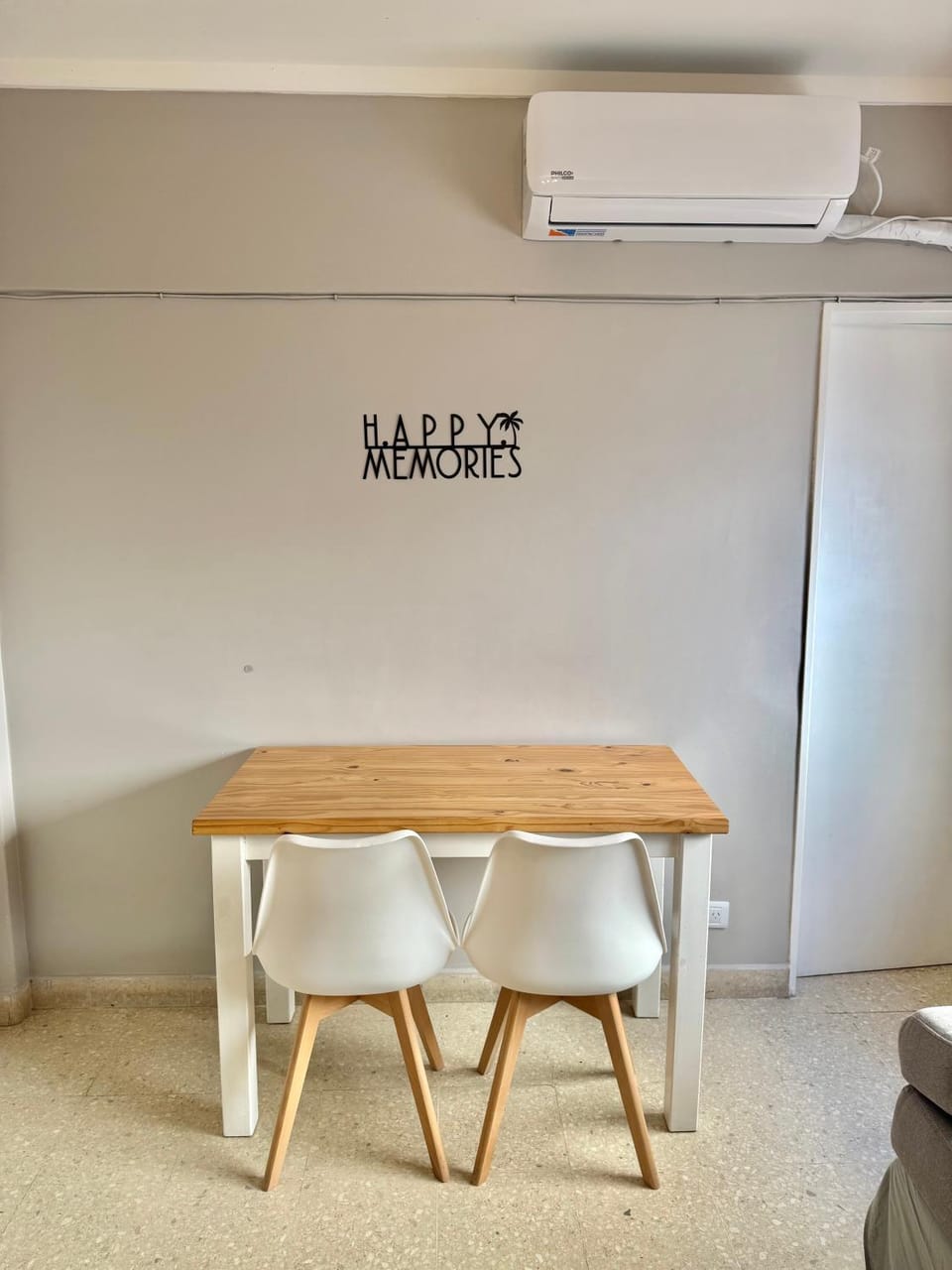 Dining area, air conditioner