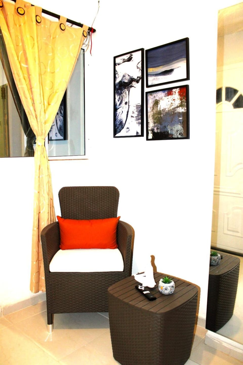 Communal lounge/ TV room