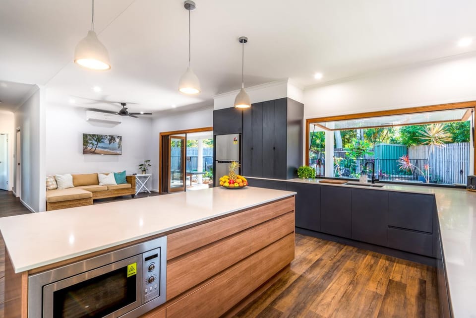 Kitchen or kitchenette, kitchen