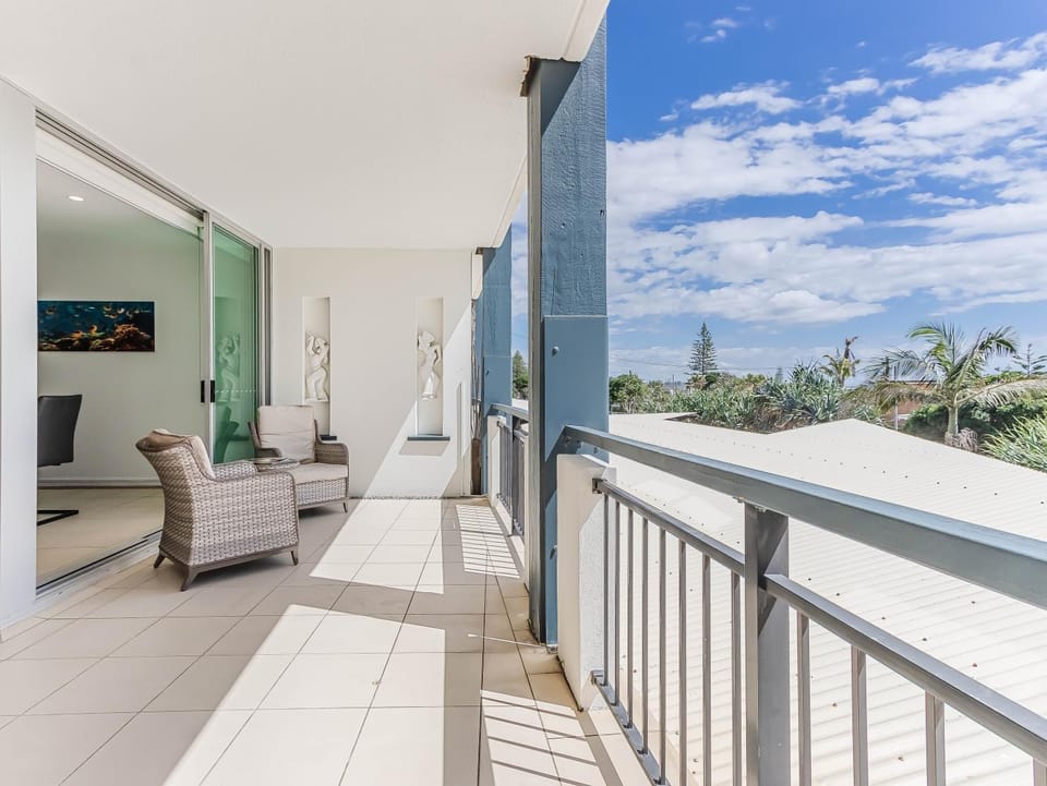 Day, Balcony/Terrace, Seating area