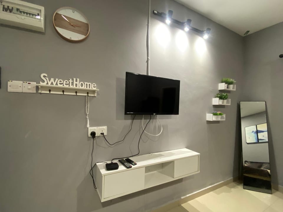 TV and multimedia, air conditioner