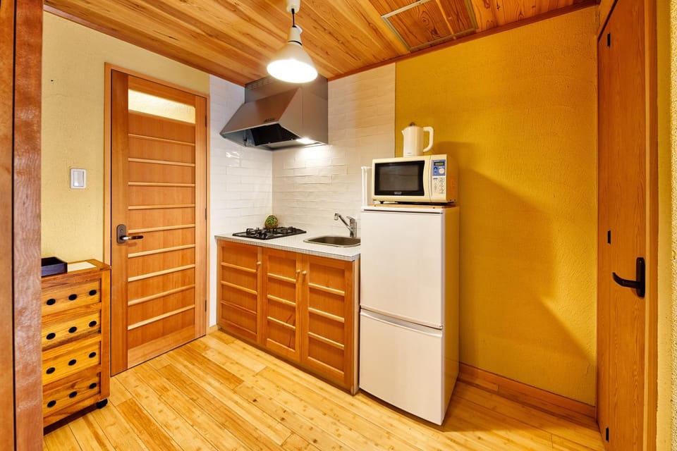 Kitchen or kitchenette, kitchen, kitchen