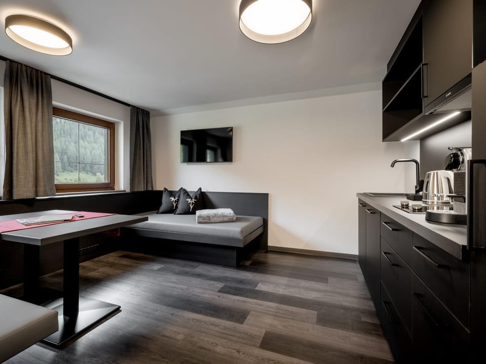 The Black by Regina Apartment in Trentino-South Tyrol