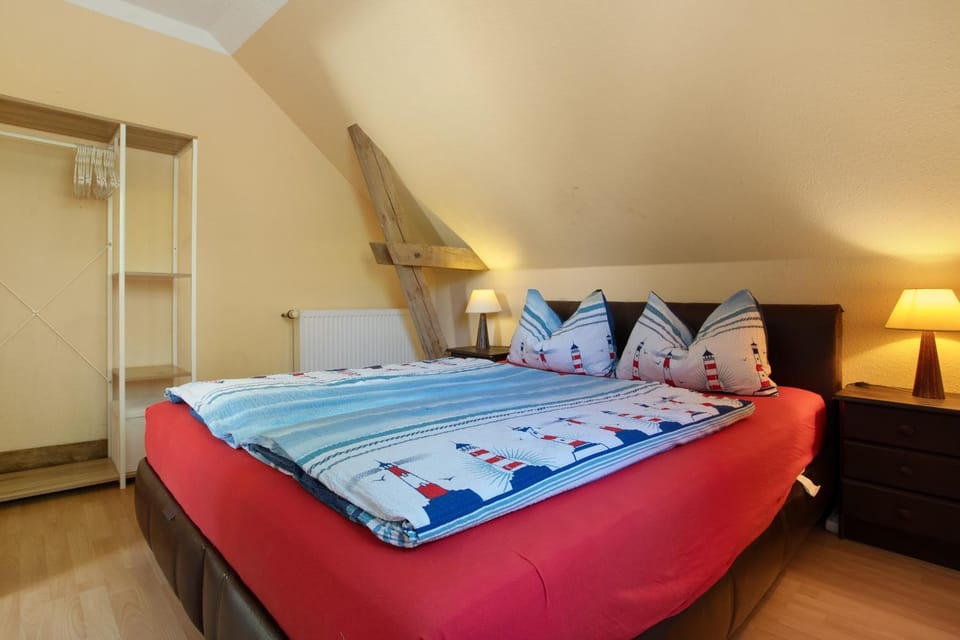 Property building, Living room, Bedroom