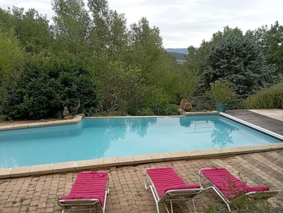 maisonnette écologique provençale piscine le petit colibri House in Apt