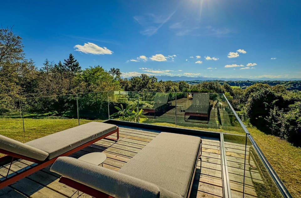 Patio, Natural landscape, View (from property/room), Balcony/Terrace, Landmark view, Mountain view