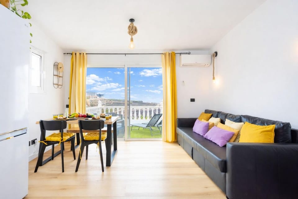 Lounge or bar