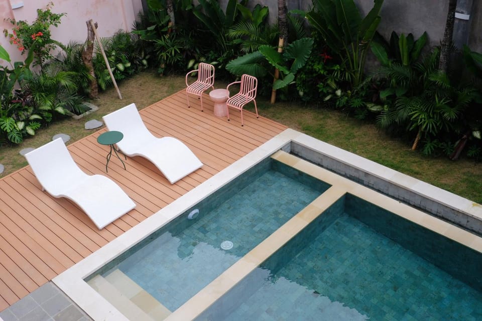 Pool view, Swimming pool, Swimming pool