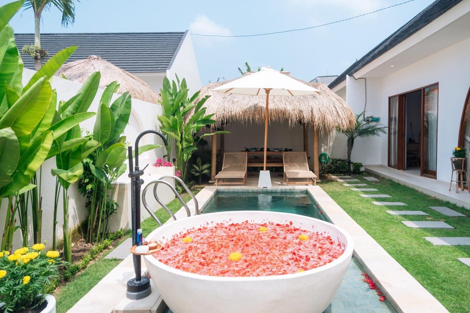 Villa Nebula Nearby Soma Villa in North Kuta