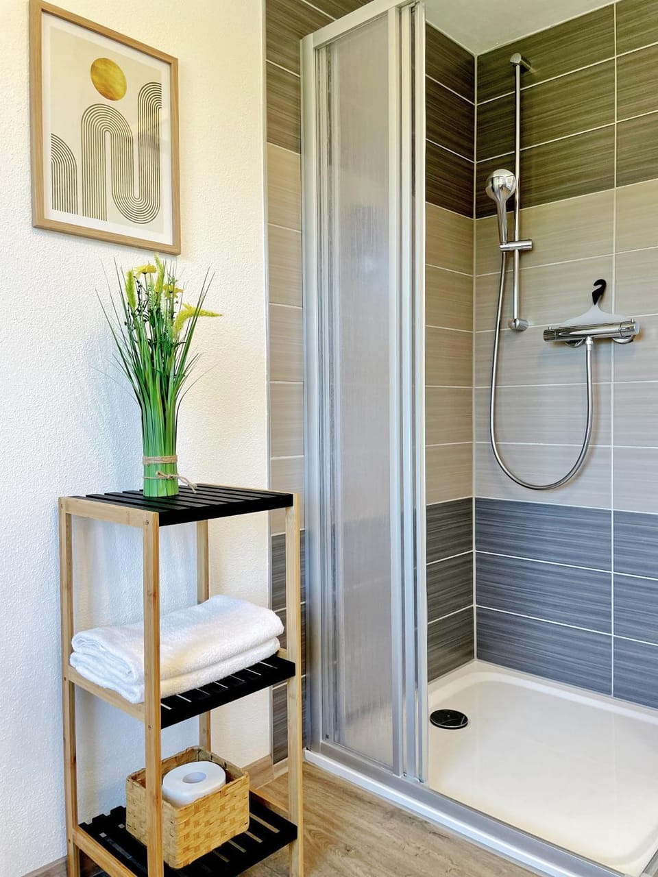 Shower, Bathroom, towels