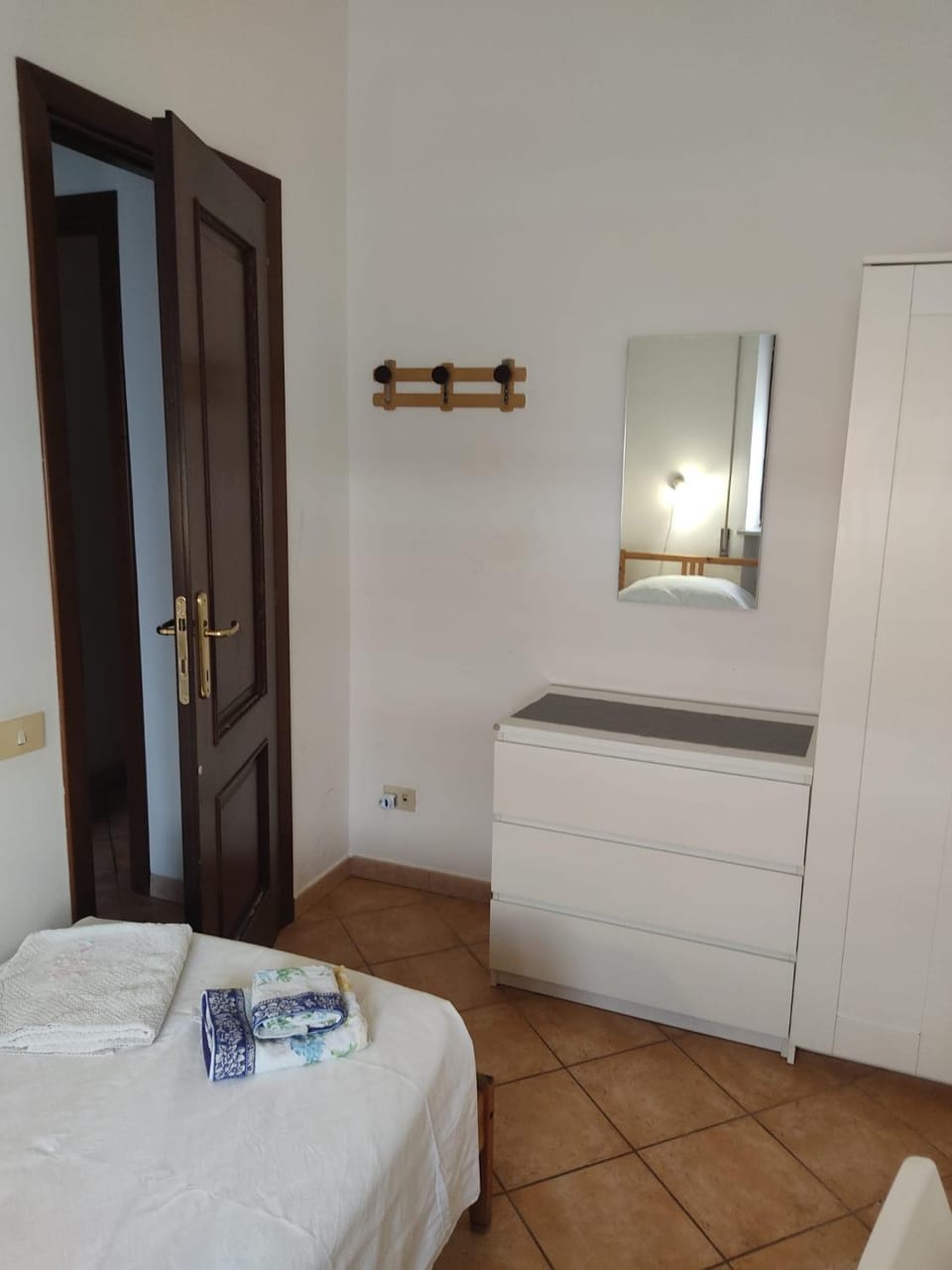 Stanza singola con bagno personale Vacation rental in Torvaianica