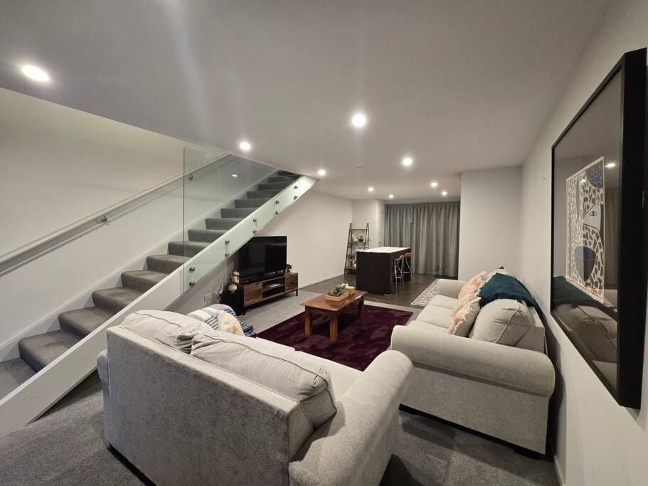 Communal lounge/ TV room, TV and multimedia, Living room