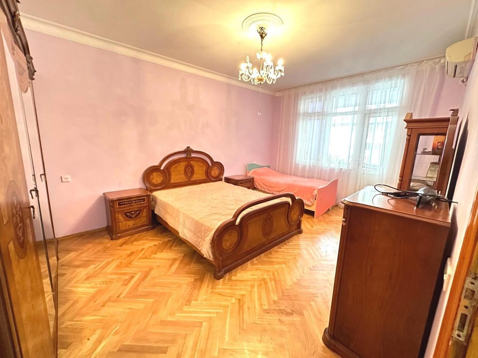 Bed, Photo of the whole room, Bedroom, wardrobe