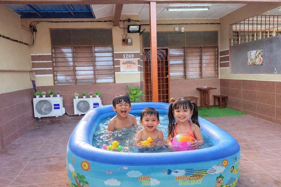 Pool view, children