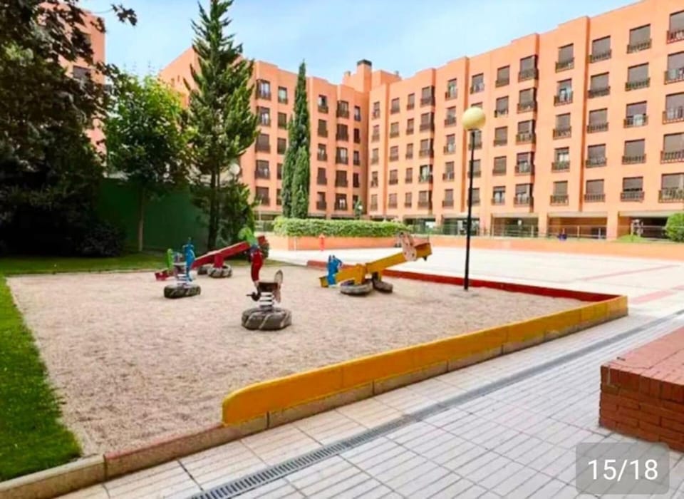 Airport Madrid Plenilunio Suites Green by beBalmy Apartment in Madrid