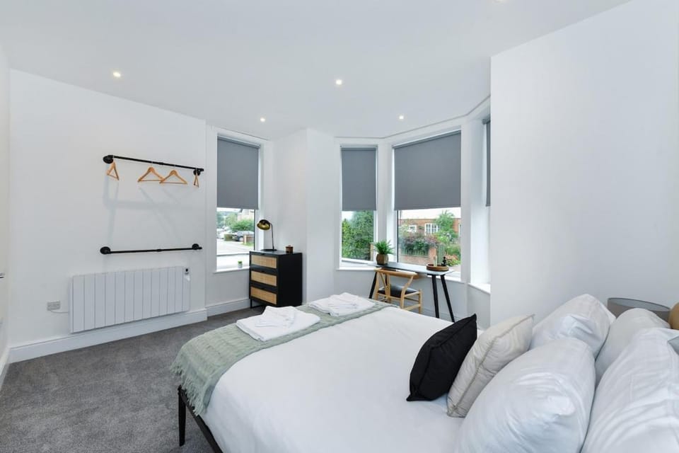 Stylish Flat with En-Suites Near Nature & Amenities Apartment in Nottingham