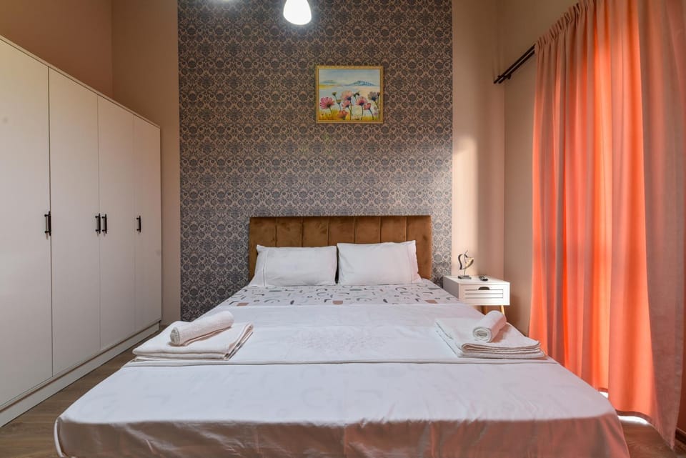 Bed, Bedroom, towels, wardrobe