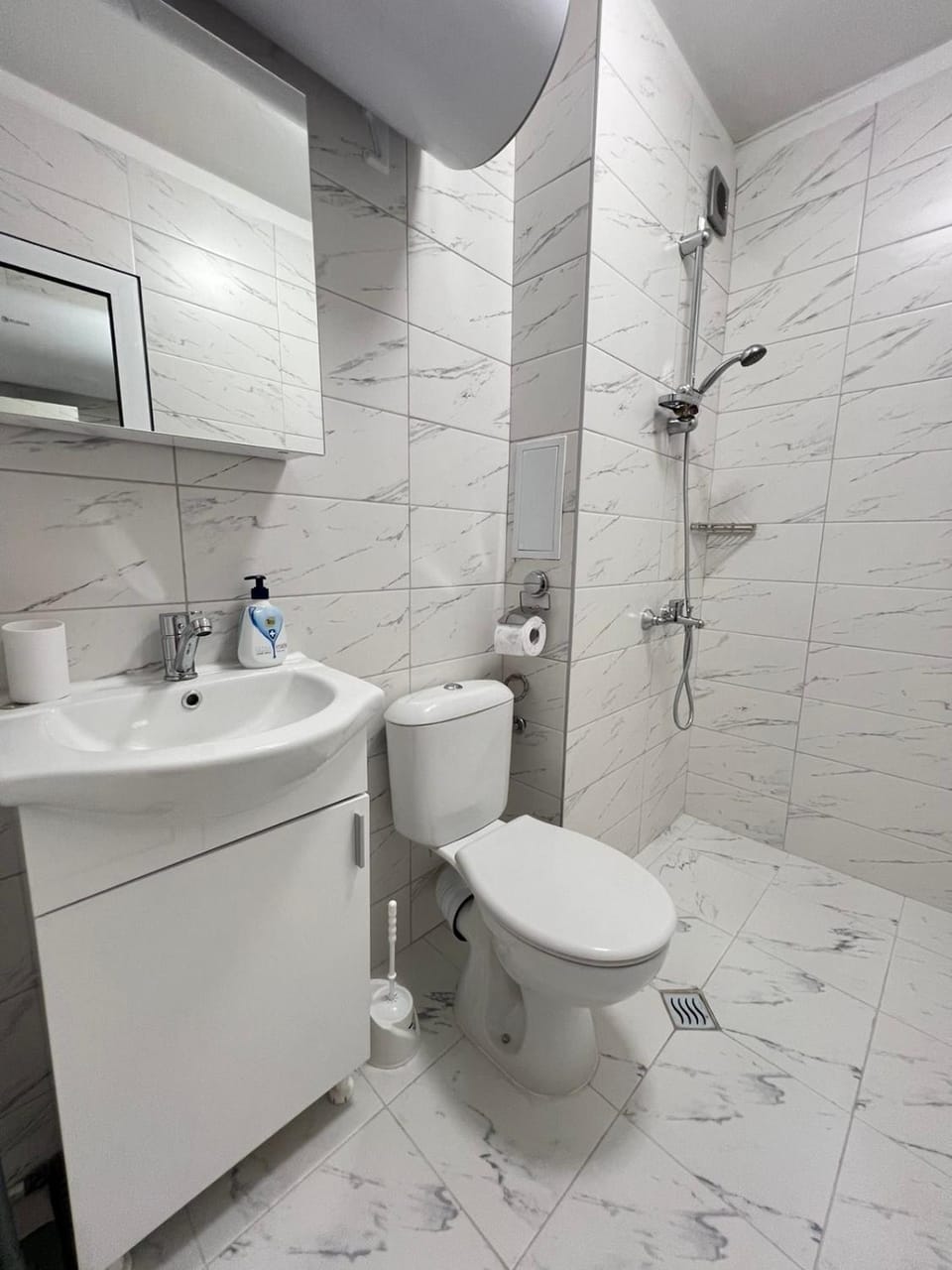 Shower, Toilet, Bathroom