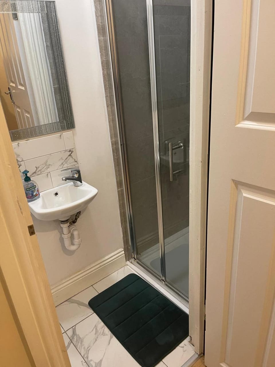 LONDON CITY AIRPORT, EXCEL & 02 ARENa PROXIMITY HOUSE Vacation rental in London