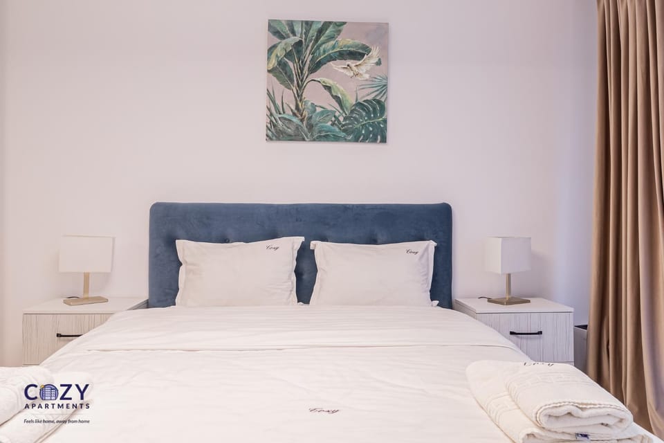 Property building, Bed, Photo of the whole room, Bedroom