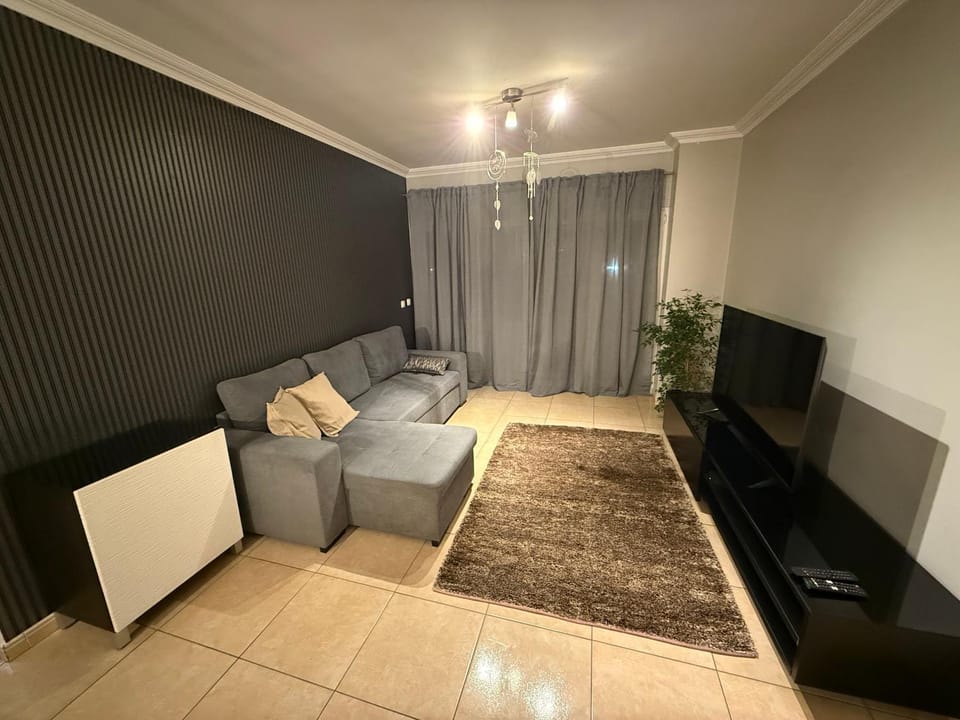 Communal lounge/ TV room, TV and multimedia, Living room