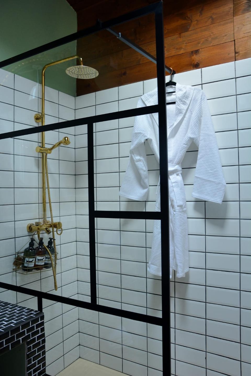 Shower, Bathroom, towels