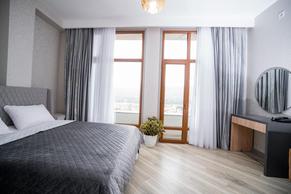 Natural landscape, Bedroom, City view